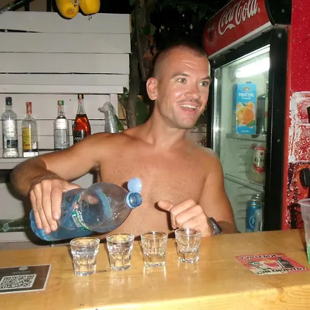 Hostel Oasis *