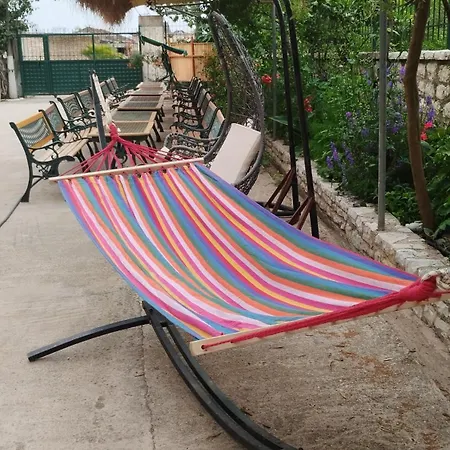 Hostel Oasis *