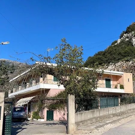 Oasis Himare