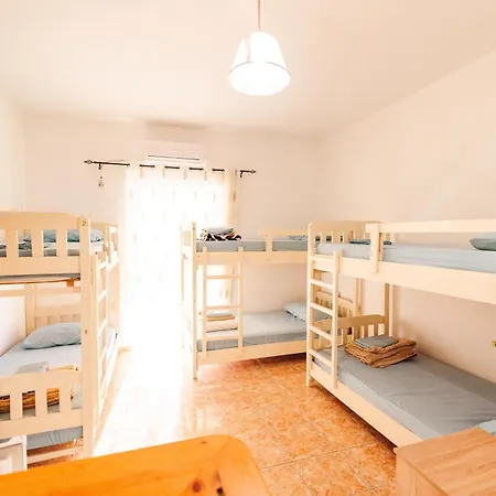 Oasis Hostel *