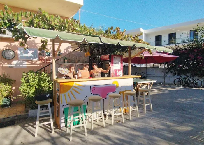 Hostel Oasis Himara